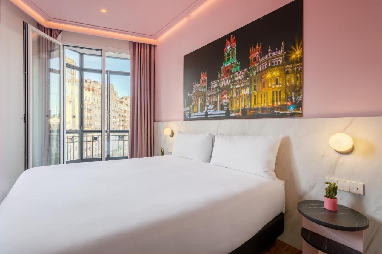 Ikonik Gran Via Hotel Madrid Bagian luar foto