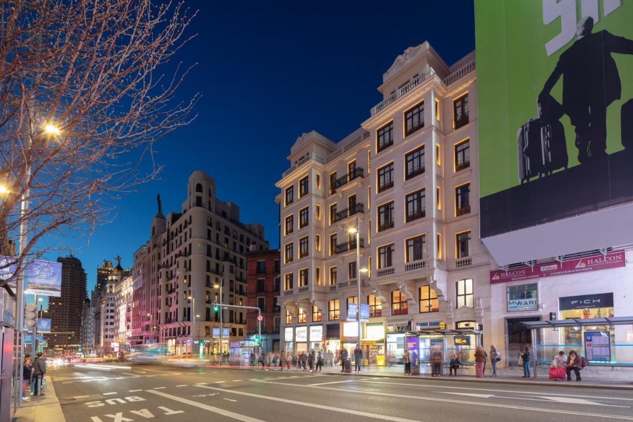 Ikonik Gran Via Hotel Madrid Bagian luar foto